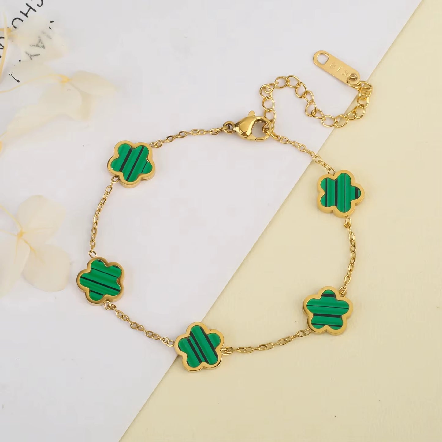 Hot Sale Stainless Steel Plum Blossom Gold Plated Bracelet High Quality Five Leaf Flower Jewelry Simple for Woman Gift Clover